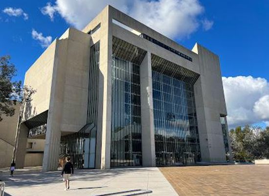 australia/canberra/landmark/high-court-of-australia