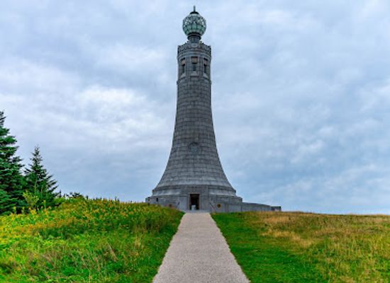 massachusetts/berkshires/landmark/mount-greylock-state-reservation