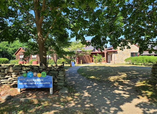 rhode-island/east-bay/landmark/audubon-society-of-rhode-island-nature-center-and-aquarium
