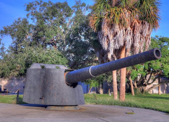 florida/sun-coast/landmark/historic-fort-desoto