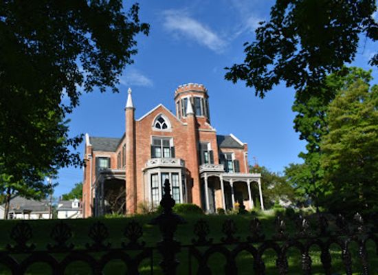 ohio/muskingum-valley/landmark/the-castle-historic-house-museum