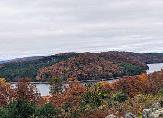 massachusetts/quabbin-reservoir/landmark/enfield-lookout