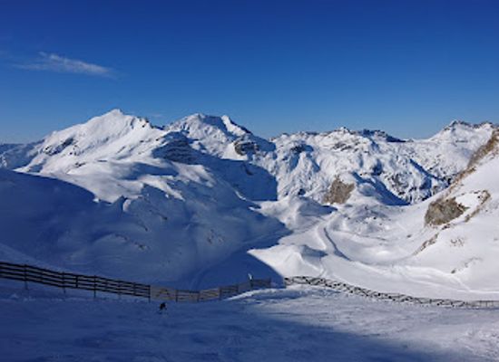austria/lech-zurs-am-arlberg/landmark/ski-zurs-ag