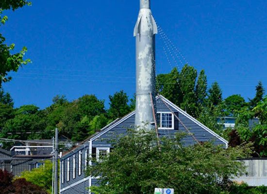 washington/puget-sound/landmark/the-fremont-rocket