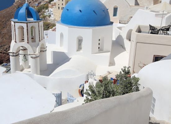 greece/santorini/imerovigli/landmark/three-bells-of-fira