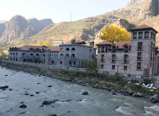 armenia/lori/landmark/tufenkian-avan-dzoraget-hotel
