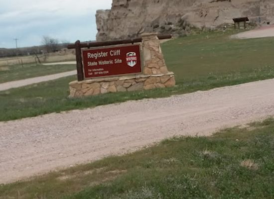 wyoming/absaroka-range/landmark/register-cliff-state-historic-site