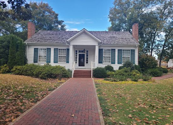 alabama/prairie-belt/landmark/helen-keller-birthplace