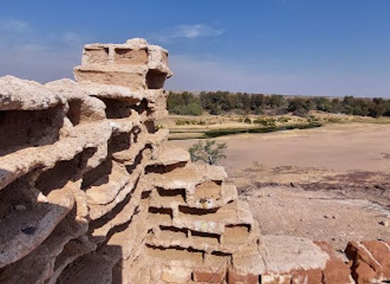 namibia/hardap/landmark/denkmal-bei-kub