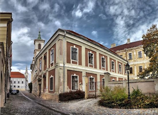 hungary/veszprem/landmark/former-piarist-monastery