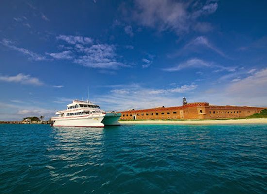 florida/florida-keys/landmark/yankee-freedom-dry-tortugas-ferry