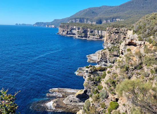 australia/tasman-peninsula/landmark/tasmans-arch