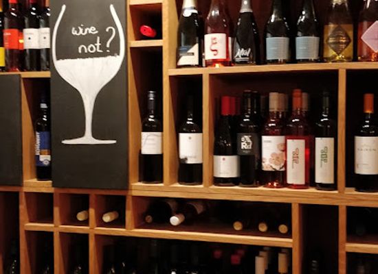 hungary/sopron-wine-region/landmark/koffer-borbar