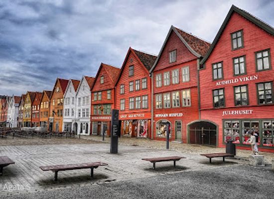 norway/bergen/bryggen/landmark/bryggen