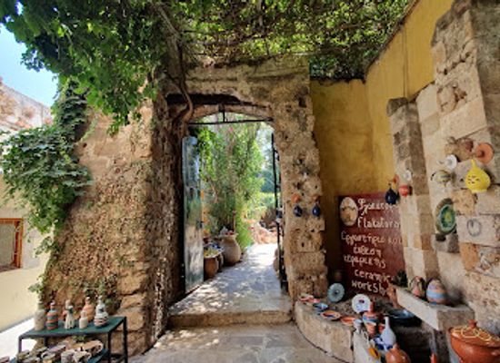 greece/chania/landmark/flakatoras-ceramics