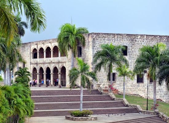 dominican-republic/cordillera-central/landmark/alcazar-de-colon