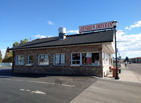 utah/panguitch/landmark/henrie-s-drive-in