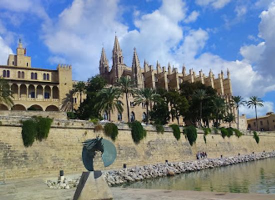 spain/palma-de-mallorca/landmark/jardi-del-bisbe