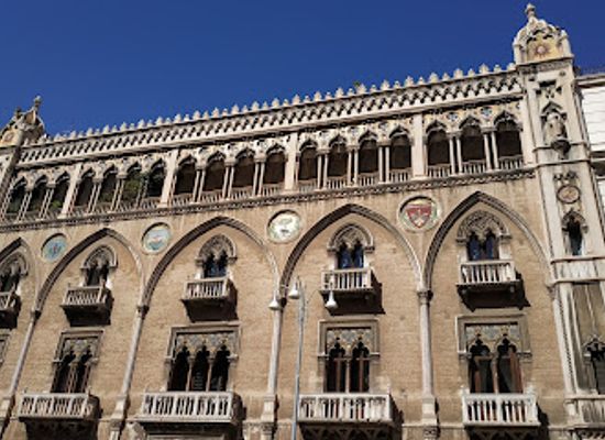 italy/bari/murat/landmark/palazzo-fizzarotti