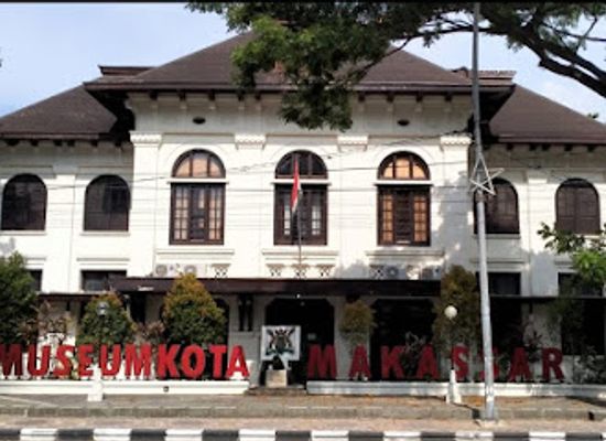 indonesia/makassar/landmark/eks-gemeentehuis-te-makassar