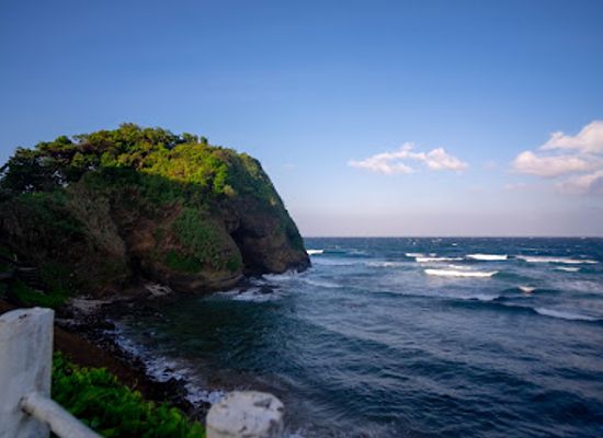 philippines/ilocos-norte/pagudpud/landmark/pagudpud-beach