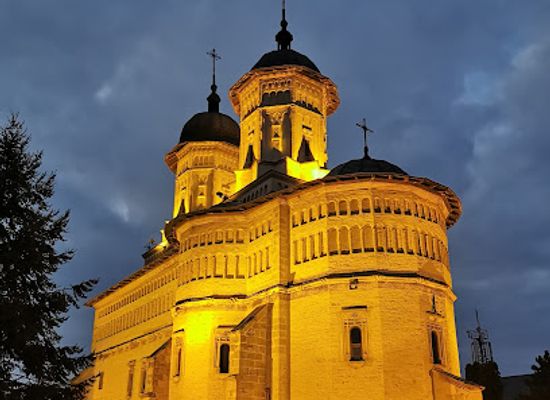 romania/iasi/landmark/cetatuia-monastery