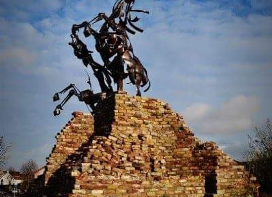 belgium/ypres/landmark/the-war-horse-memorial