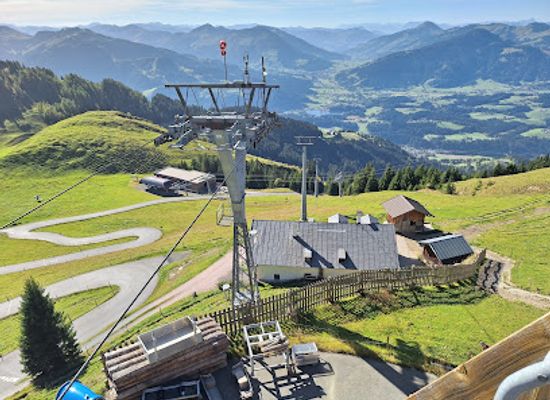 austria/kitzbuhel/landmark/alpenhaus-kitzbuheler-horn