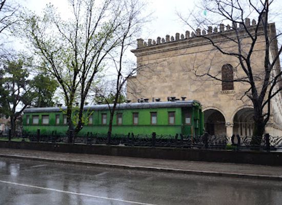georgia/gori/landmark/stalin-wagon