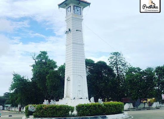 sri-lanka/ampara-district/landmark/batticaloa-clock-tower