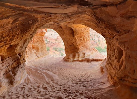 utah/dixie-national-forest/landmark/moqui-cave