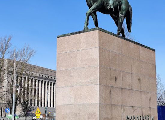 finland/lahti/landmark/equestrian-statue-of-mannerheim