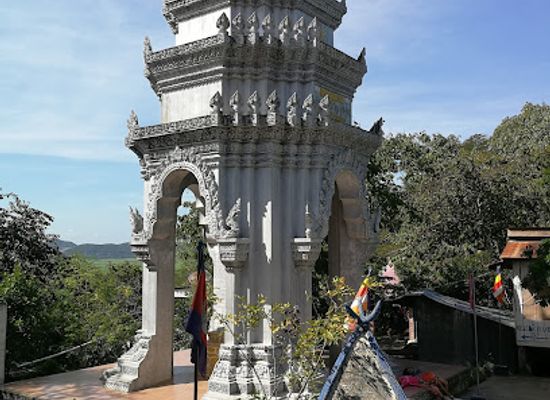 cambodia/battambang-province/landmark/the-killing-cave