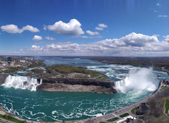 canada/parkland-region/landmark/cn-tower