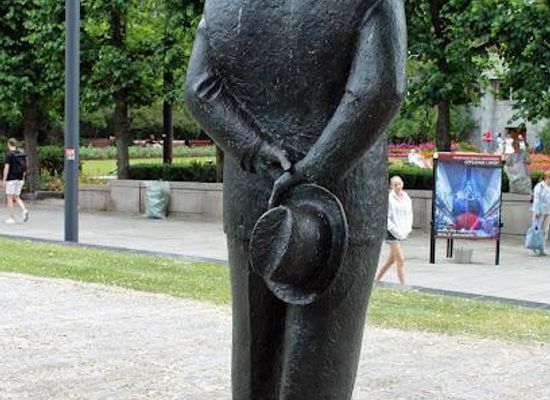 norway/akershus/landmark/king-olav-v
