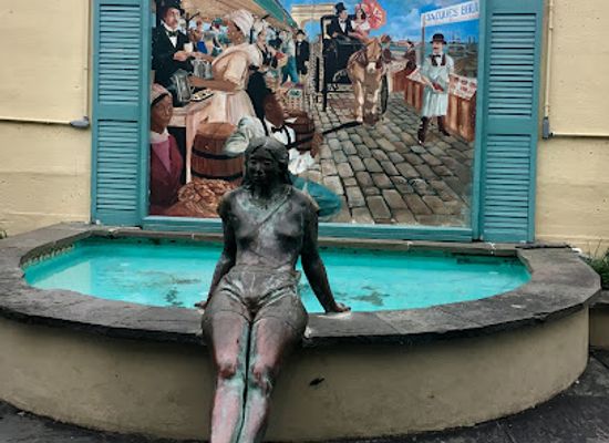 louisiana/new-orleans/landmark/lady-of-new-orleans-statue