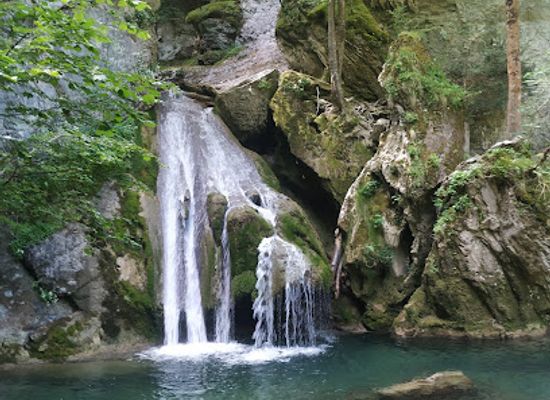 spain/navarre/landmark/belabarze-waterfall