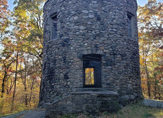 connecticut/litchfield-hills/landmark/cunningham-tower