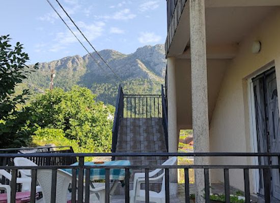 montenegro/lake-skadar/landmark/mountain-fairy-tale