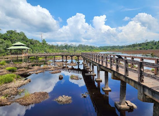 brunei/tutong-river/landmark/billionth-barrel-monument
