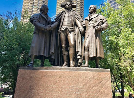 illinois/chicagoland/landmark/heald-square-monument