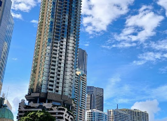 australia/brisbane/landmark/petrie-bight-retaining-wall