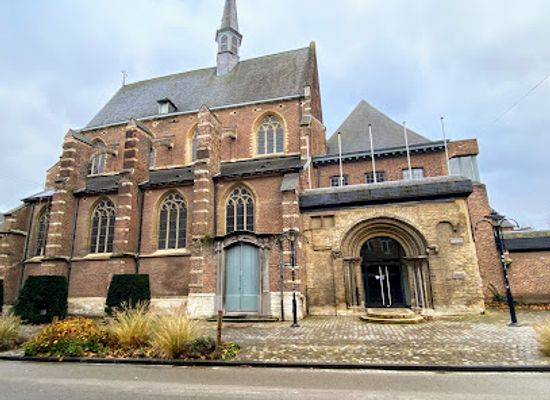 belgium/leuven/landmark/de-romaanse-poort