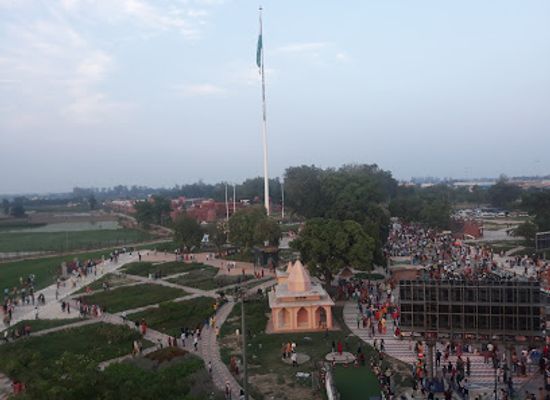 india/amritsar/wagah-border/landmark/wagah-border-park