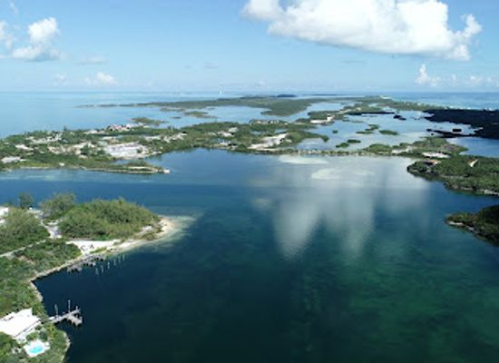 the-bahamas/berry-islands/landmark/great-harbour-cay-marina