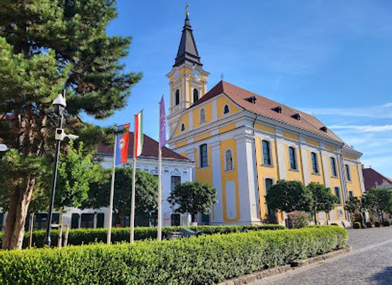 hungary/szekesfehervar/landmark/museum-of-the-diocese-of-szekesfehervar