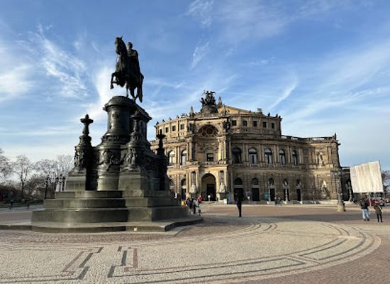germany/dresden/landmark/statue-of-king-johann