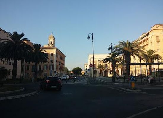 italy/tuscany/landmark/piazza-del-municipio