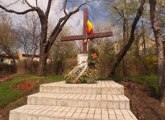romania/moldavia/landmark/monumentul-basarabia