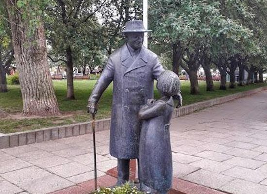 lithuania/vilnius/landmark/monument-to-zemach-shabad